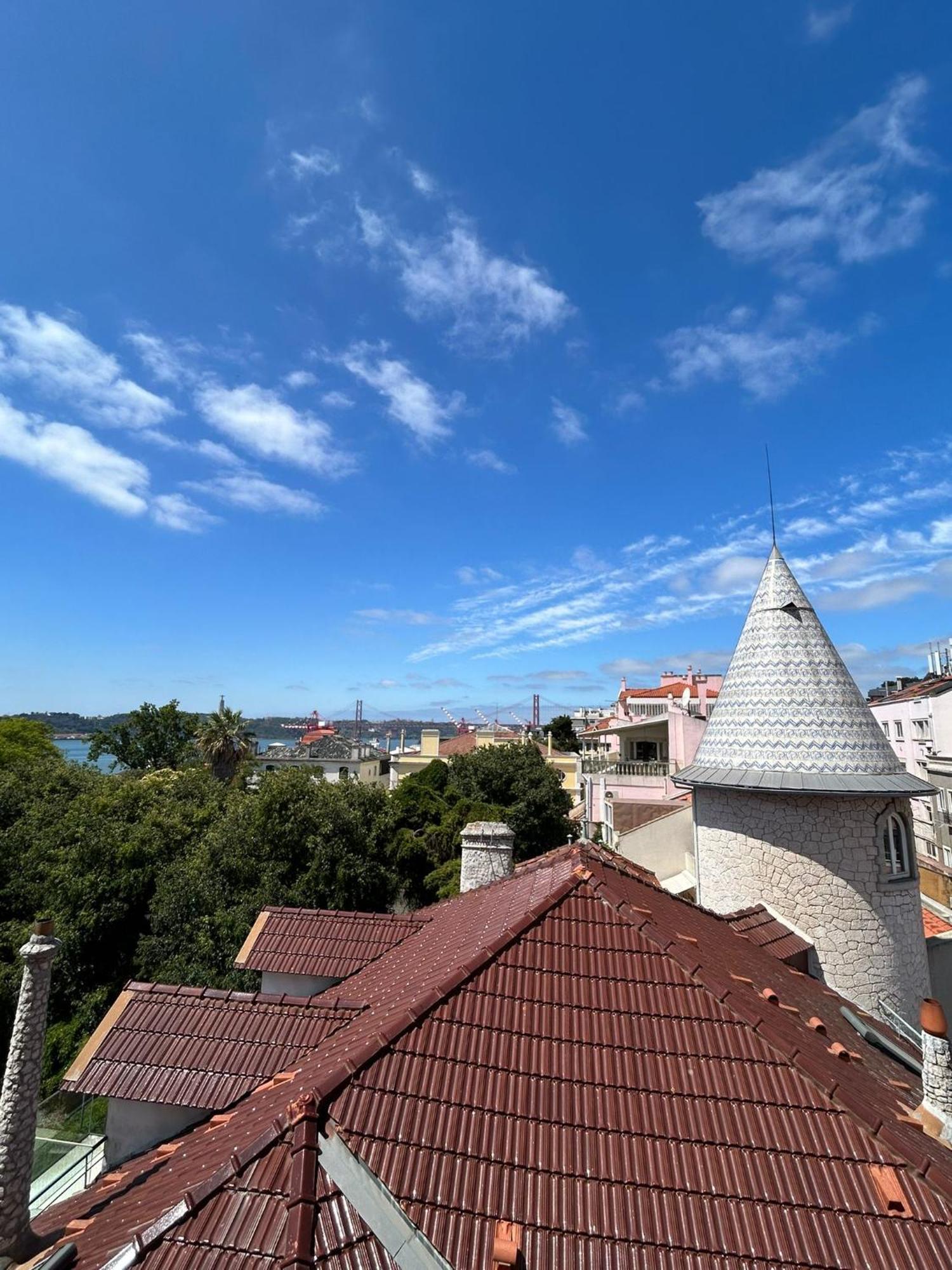 Santos Apartment In Central Lisbon With River View Exteriör bild